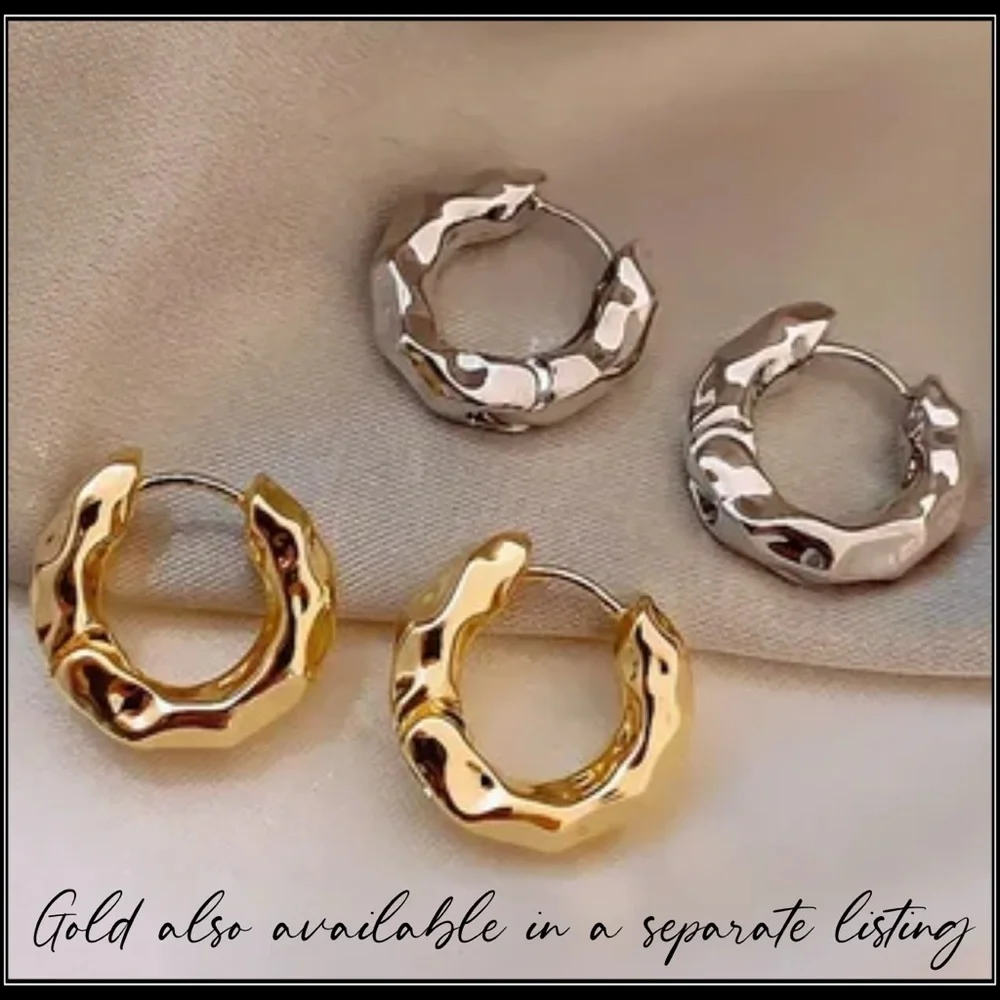 NEW GOLD NUGGET CHUNKY MOD TEXTURED HUGGIE HOOP EARRINGS - Picture 7 of 7